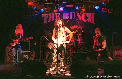 bnch020604_25