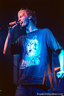 chsh041003_08