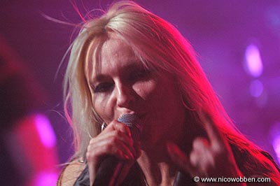 doro280406_11