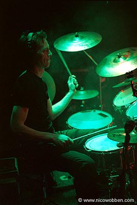 mrgx050403_16