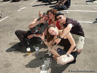 misc_byh260604_fans