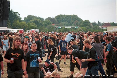 misc_woa01_crowd6