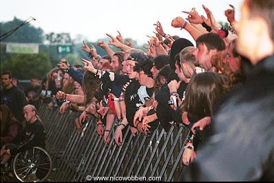 misc_woa01_crowd8
