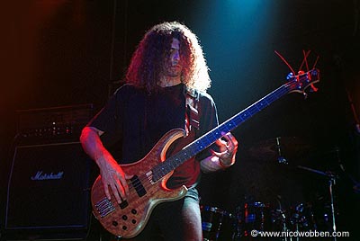 outb210403_17