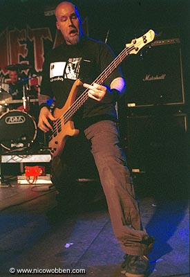 pzwr030605_08
