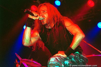 symp120104_01