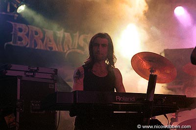 trst120102_08